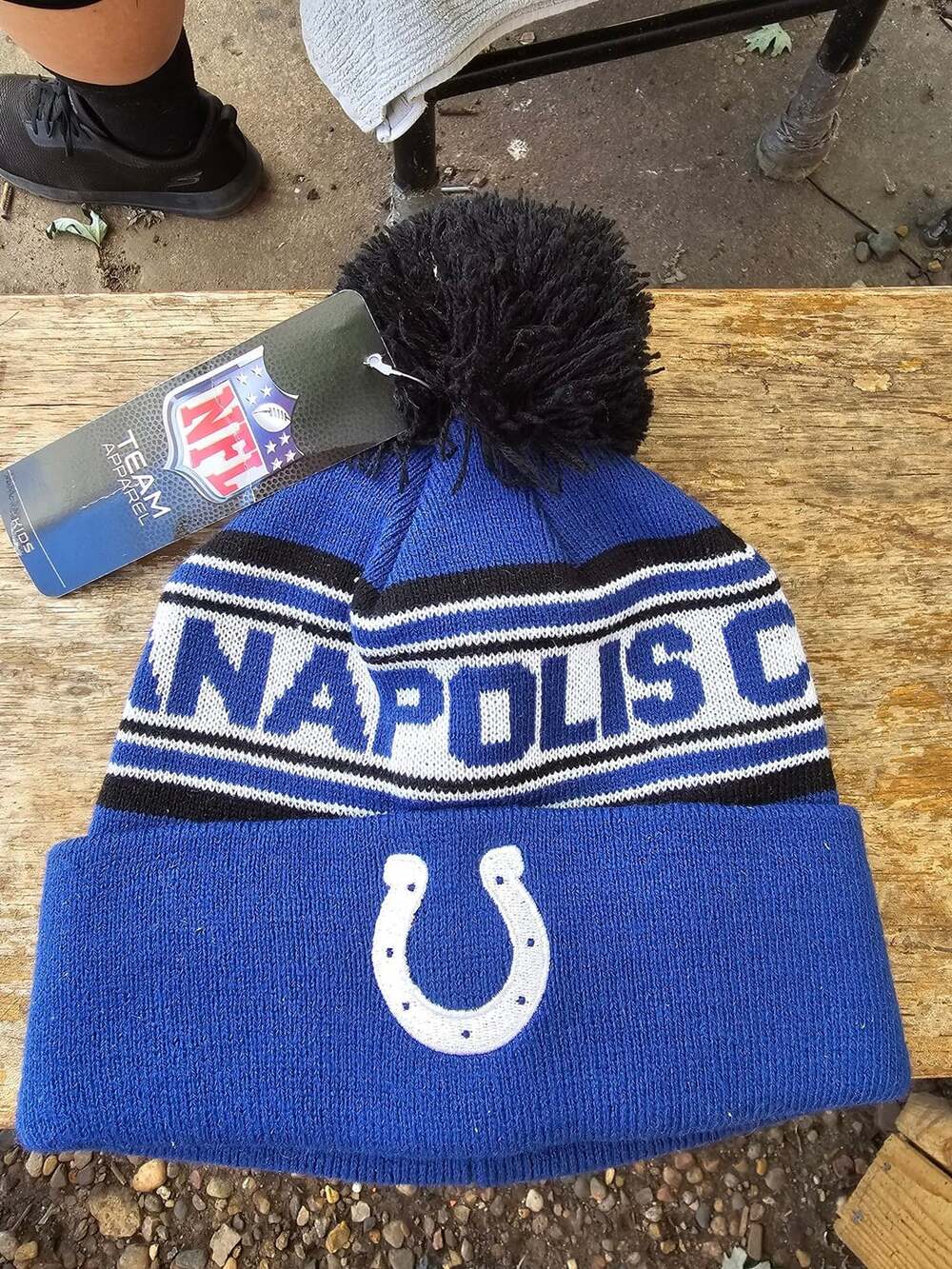 Indianapolis Colts NFL Youth Cuffed Knit Pom Beanie